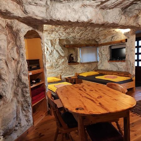 Klub Zlata Ribica Hotel Jesenice Buitenkant foto