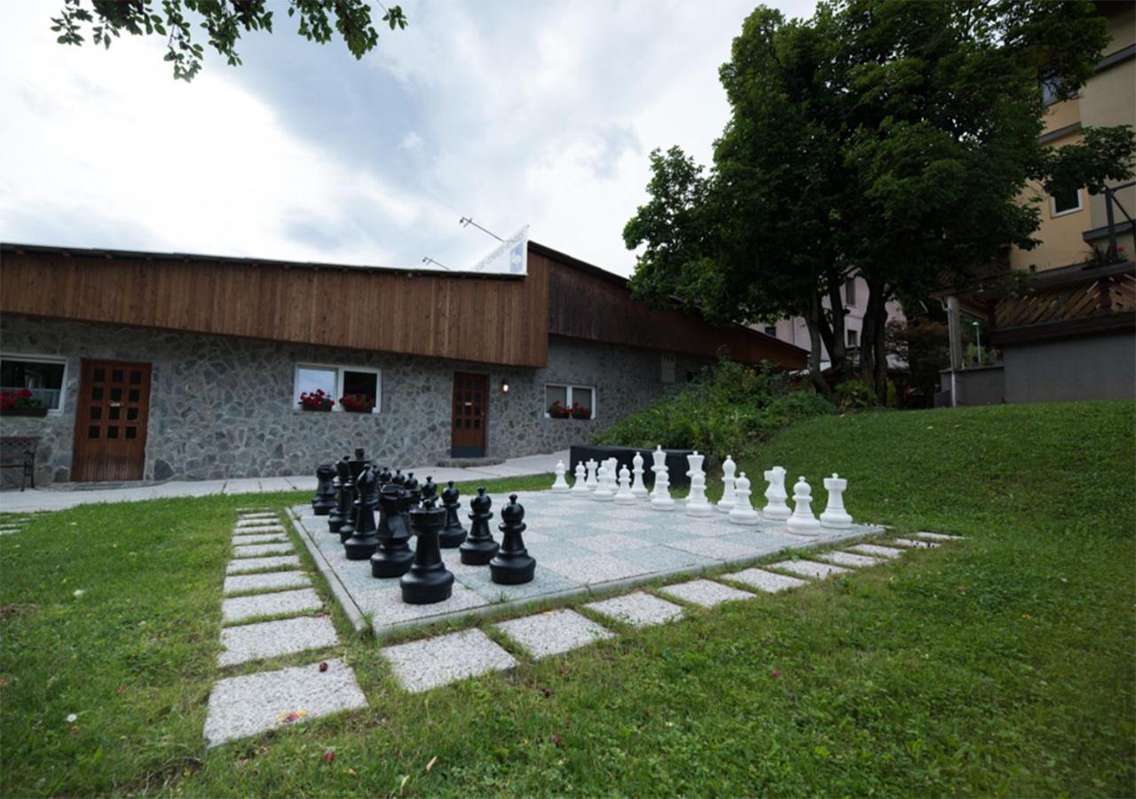 Klub Zlata Ribica Hotel Jesenice Buitenkant foto