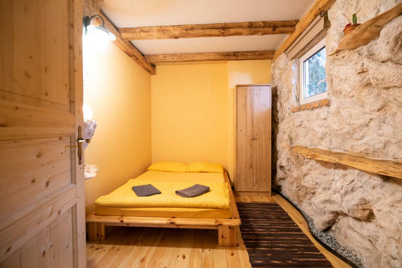 Klub Zlata Ribica Hotel Jesenice Buitenkant foto